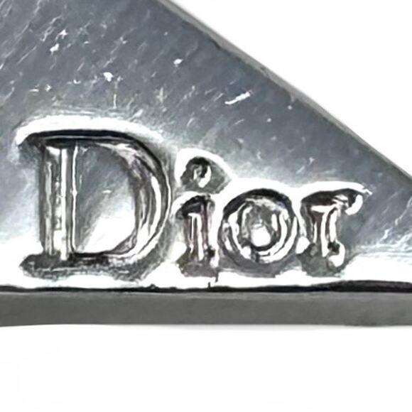 Dior ‘Lips’ Keychain - Picture 2 of 8